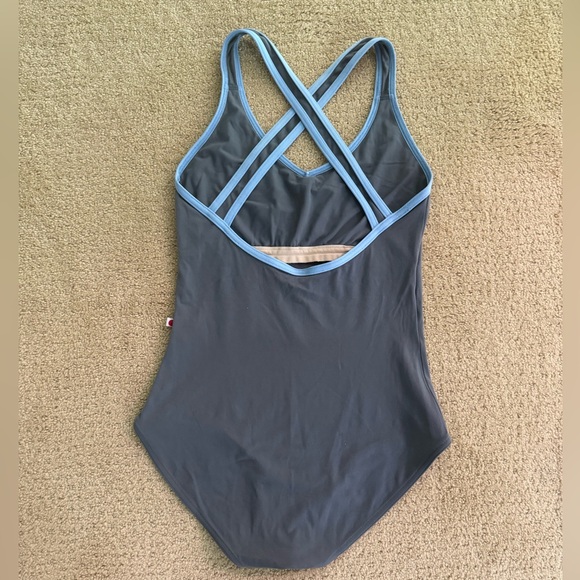 Yumiko leotard - Picture 2 of 2